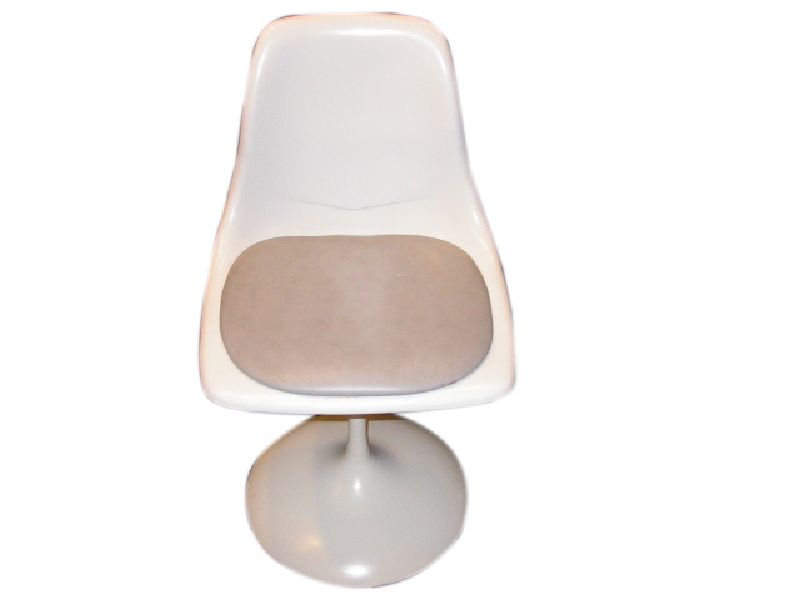 White Bugle Base Swivel Chair