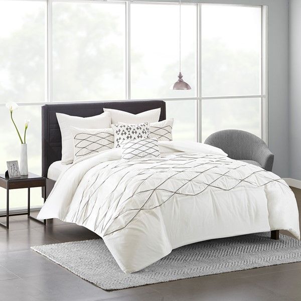 Ami Queen Comforter Set