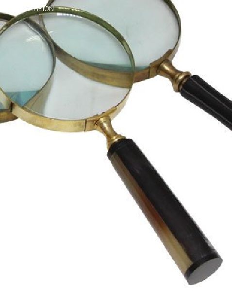 Maximus Magnifying Glass